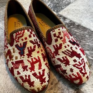 NEW Artemis Design Co. Smoking Shoe